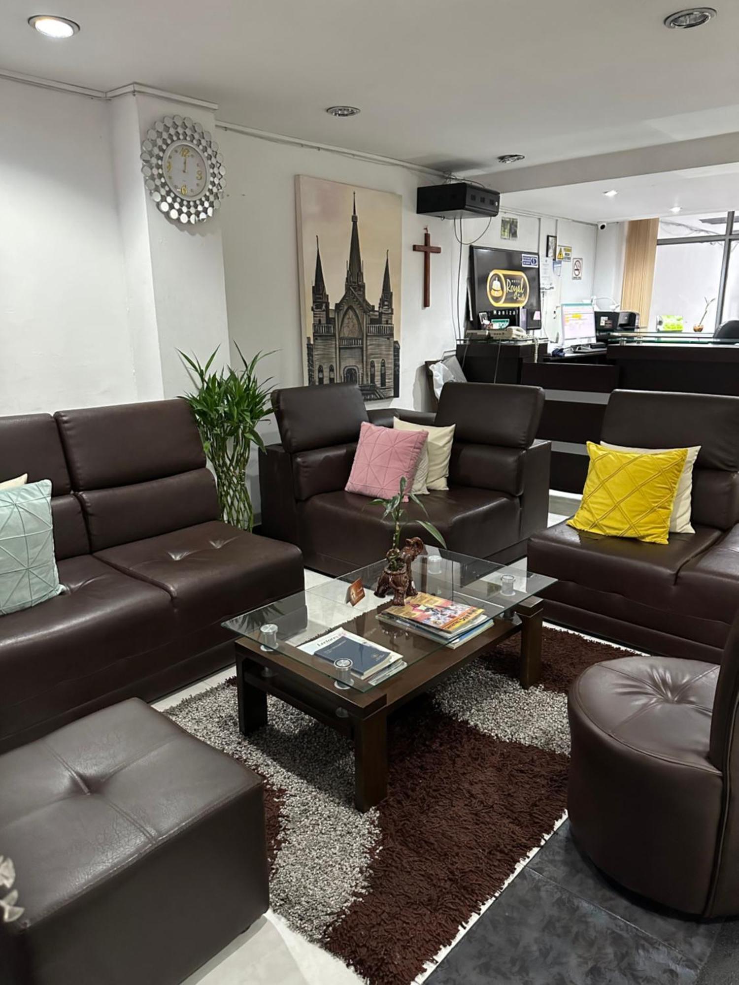 Hotel Royal Suite Manizales Buitenkant foto