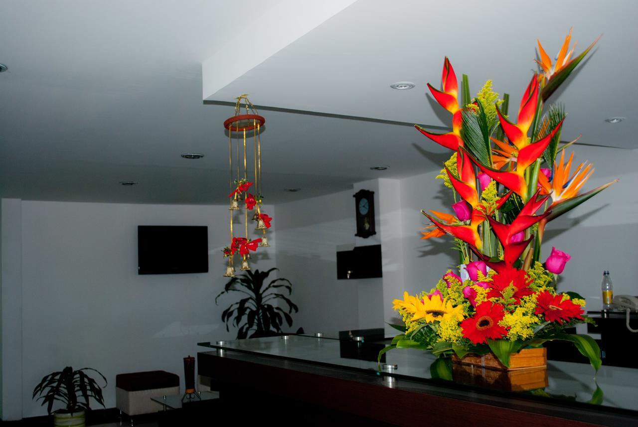 Hotel Royal Suite Manizales Buitenkant foto